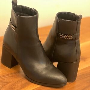 Leather winter booties, bloc heel, size 10